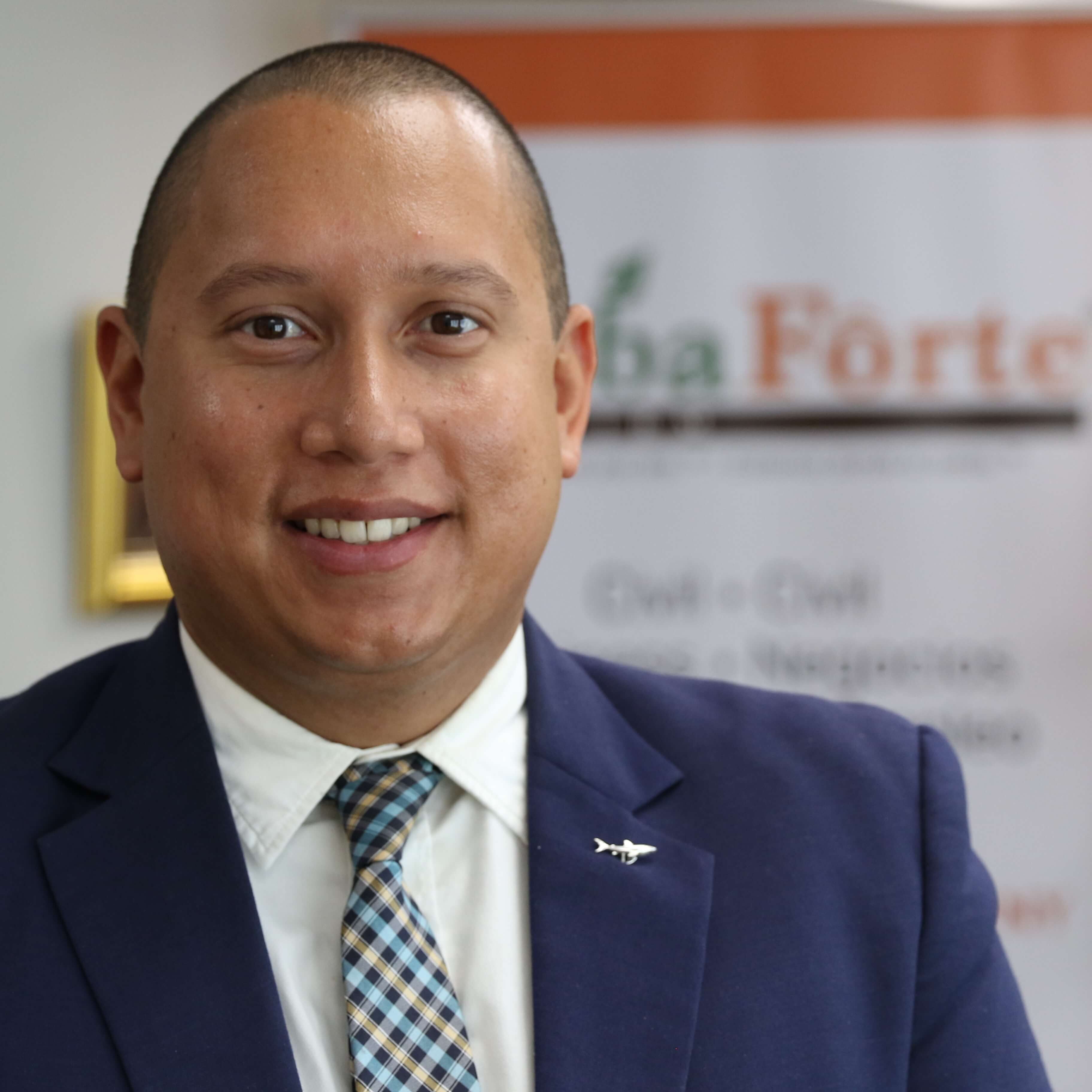 Photography_Customer_Marketing_Reisman Awards_NA_Minnesota_St Paul_Business and Compliance_Solo_2020_Customer Photo + Release_Inti Martínez-Alemán - Ceiba Forte-10 - Inti Martínez-Alemán